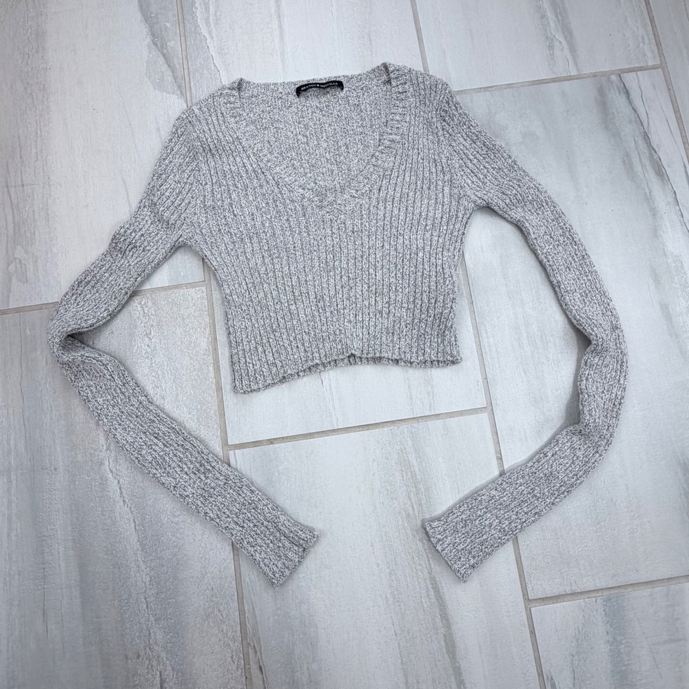 Brandy Melville Grey Marled Ribbed V Neck Cropped Sweater Italy